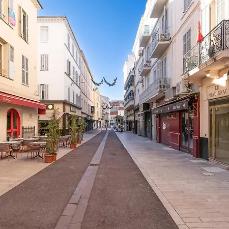 Two Bedrooms - 250m To The Cannes